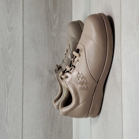 Sas Womens Tripad Comfort Free time Leather Sneakers shoes sz 9M - Picture 2 of 13